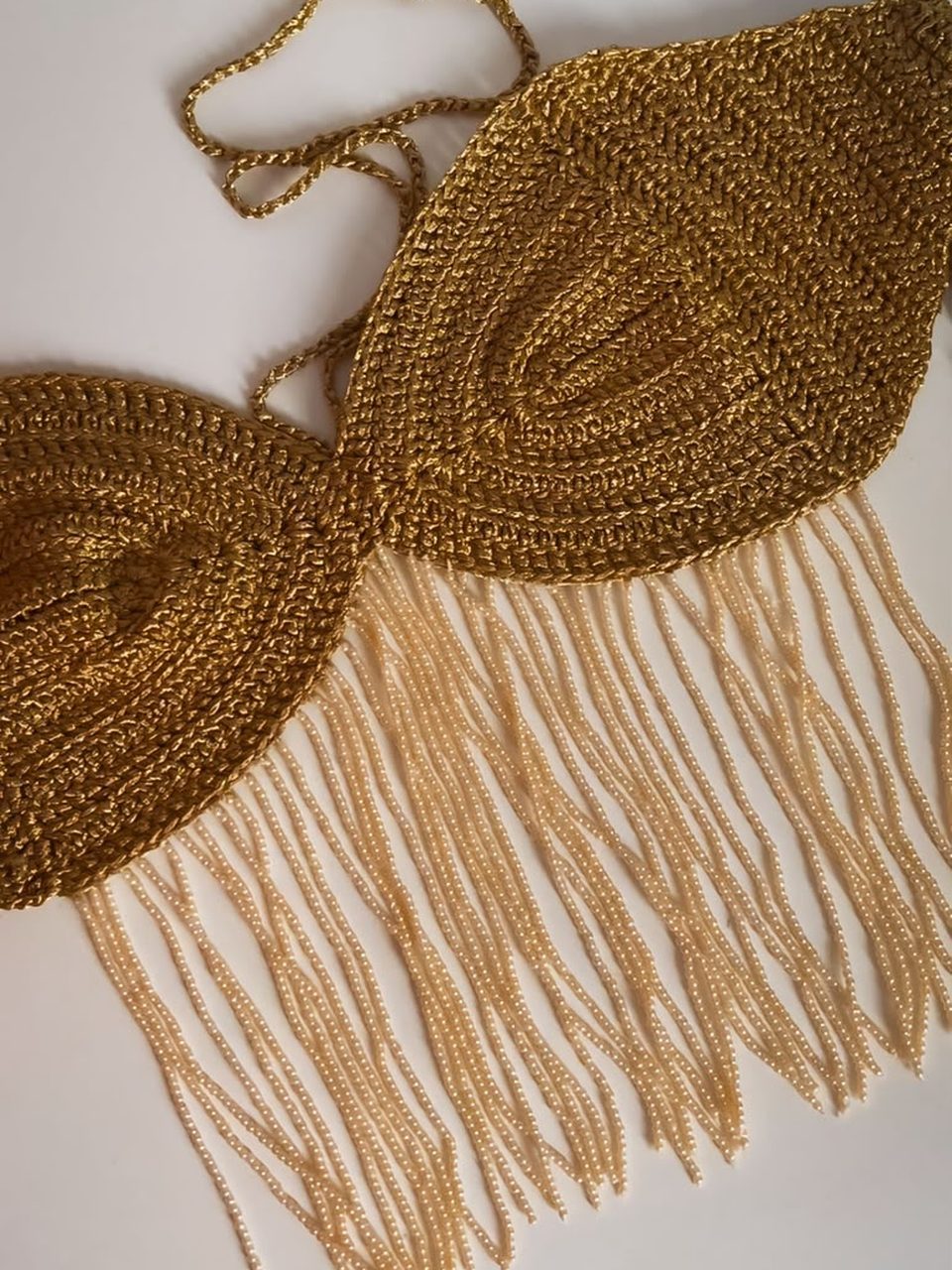 Top Franja com Miçangas de crochê dourado com franja de pérolas, peça sob medida